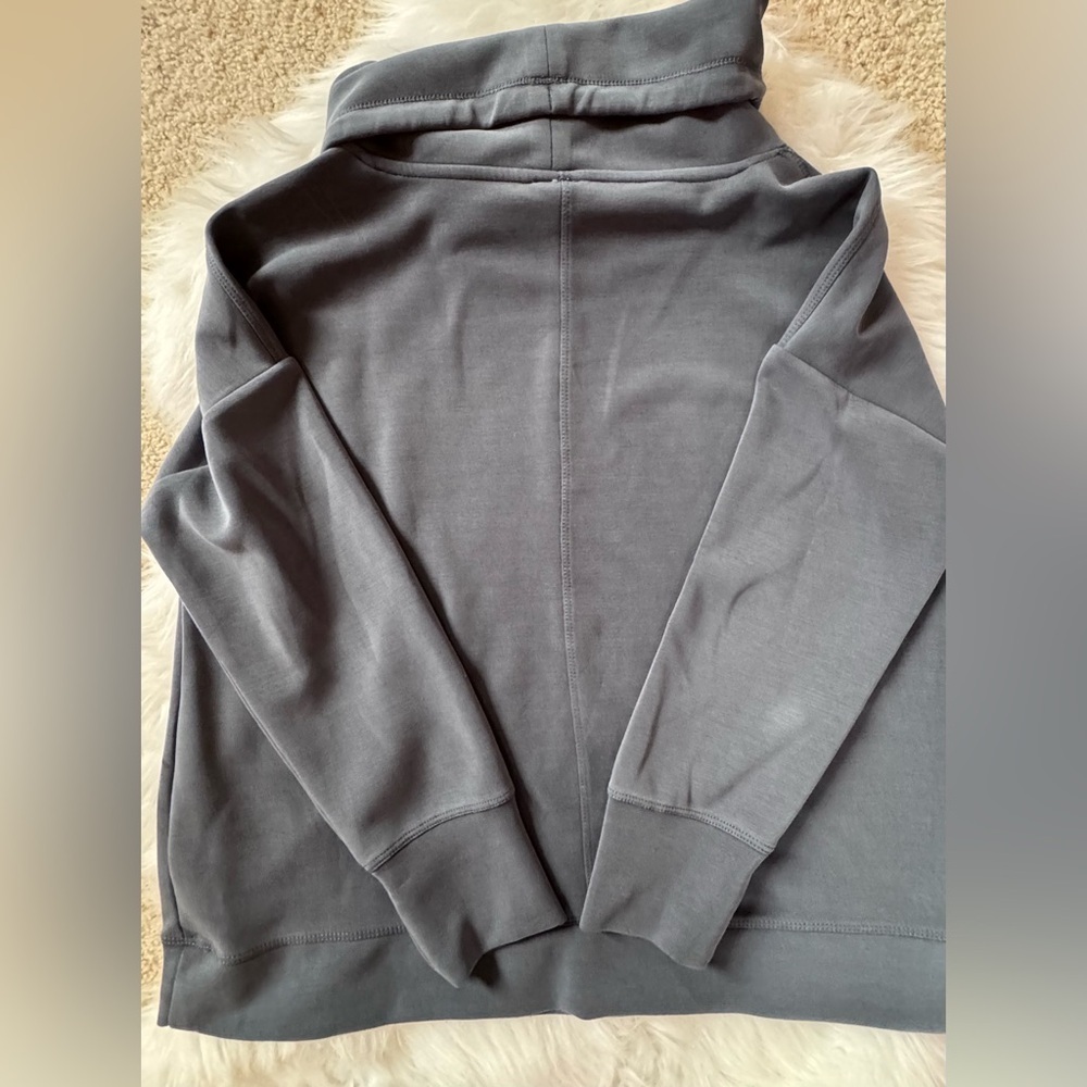 Cable & Gauge size PetiteXL women’s cowl neck top - Picture 2 of 5